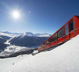Berge im Winter in Davos